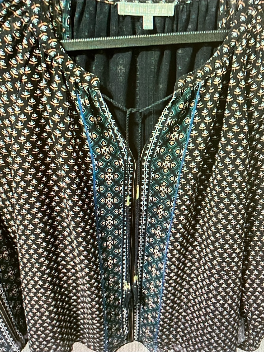 Daniel Rainn Black Floral-Print Zip Blouse with Trim